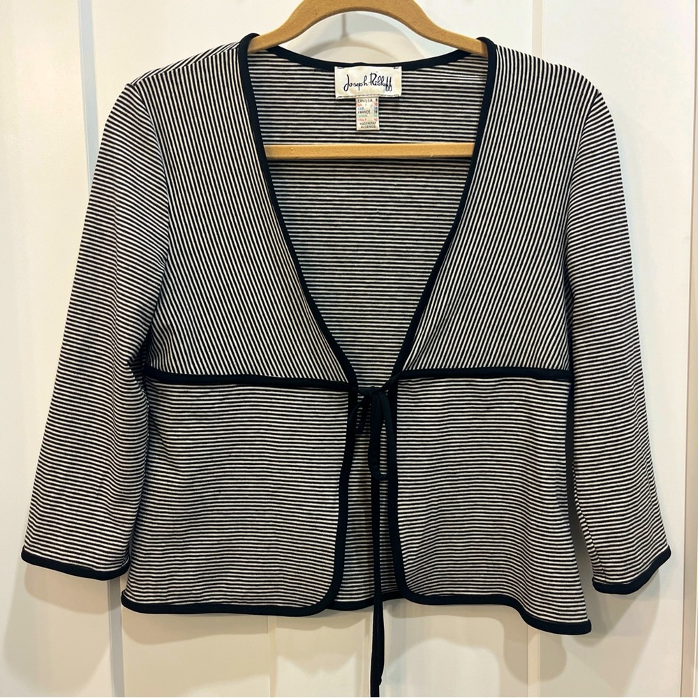 Joseph Ribkoff Women’s 3/4 Length Sleeve Short Length Tie Front Cardigan Size 8